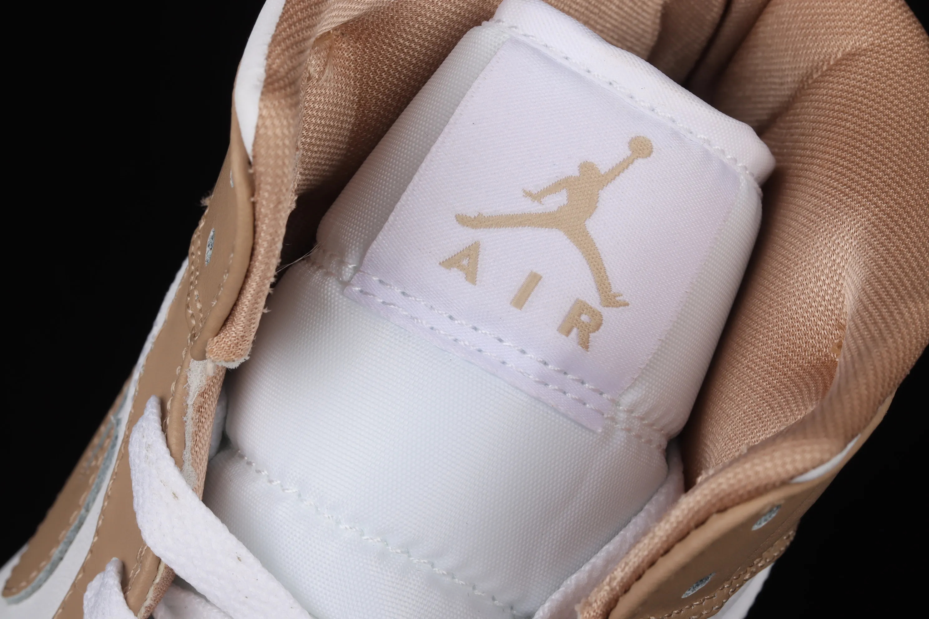 All categories Air Jordan Jordan series basketball shoes Air Jordan 1 Mid Air Jordan 1 Mid AJ1 Joe 1 Ephedra Mid-top cultural basketball shoes 554724-271